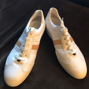 Louis Vuitton monogram sneaker !!!